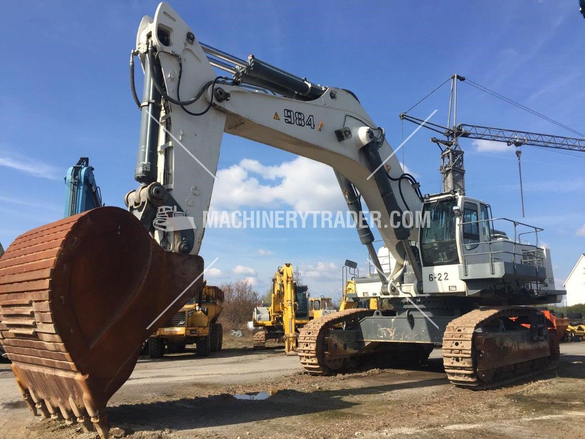 MachTraderEU's tweet photo. Take a look at this 2010 #liebherr #R984C #Litronic from Rosenstein Baumaschinen GmbH!
https://t.co/Tkqp1i3VAc https://t.co/eYbDpD2O57