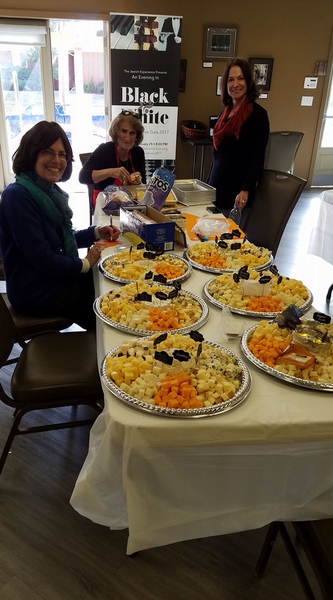 TheJEcom's tweet photo. The best part about prepping for Saturday's #WC2017 are the amazing volunteers! Will we see you there? #JewishDenver #jewish @ocrossing https://t.co/hRmjjp5Jzg