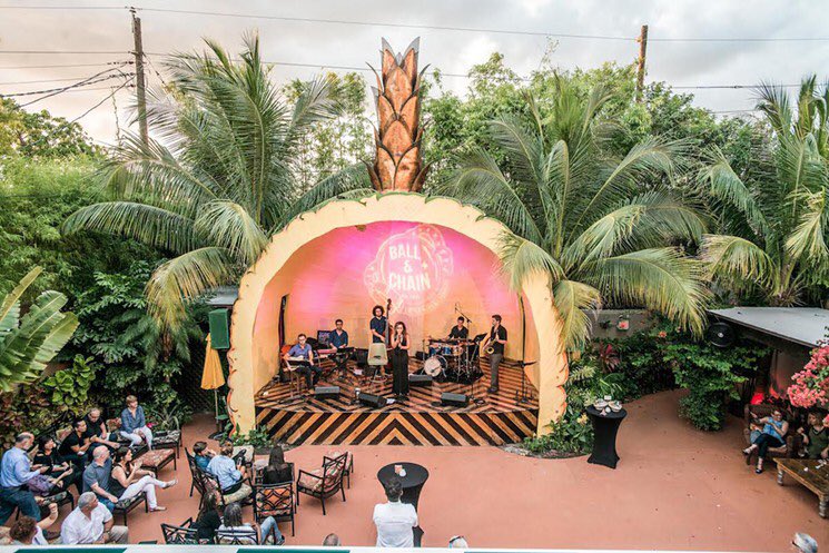 VoiceMyami's tweet photo. The rain has cleared up beautifully! 6pm for drinks, apps, &amp; music. Tix will be available at the door #LeadershipMiami #LM38 @MiamiChamber https://t.co/aKg0WkhN6u