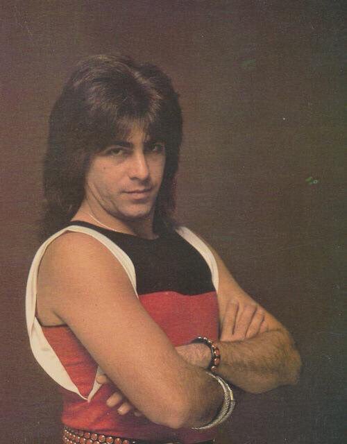 ThisDayInMETAL's tweet photo. Feb 22nd 1958 #DaveSpitz former bassist with @BlackSabbath and @GreatWhiteRocks was born!!!! #HappyBirthday #HeavyMetal https://t.co/dhhPdG1tZx