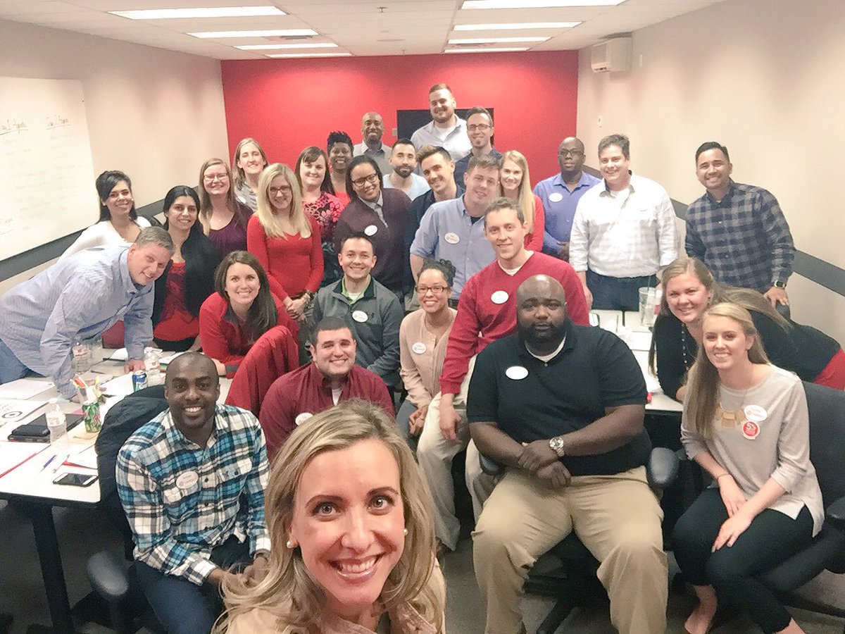 Talk about some FANTASTIC leaders!  Thx so much STL Ambassadors for making LEAD Day 1 incredibly impactful!  #BestTeamInRetail #G492 🎯👍🏻