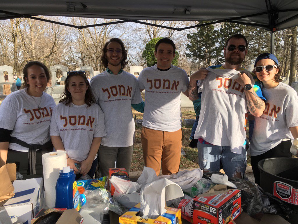 theresaorozco's tweet image. #bridgebuiding STL #umsljsa #etanu UNSL in the house!