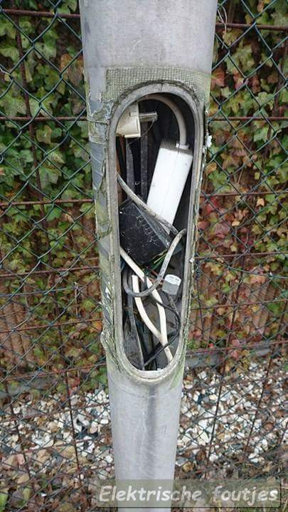De buurtvereniging maakt blijkbaar ook gebruik van de lantarenpaal...
#elektrischefoutjes
