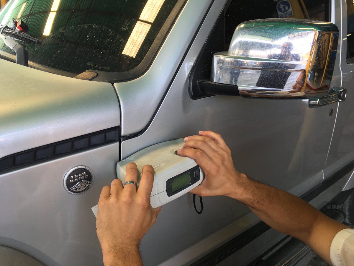 PintaExpress's tweet photo. Uso del espectrofotometro para determinar el color en un 99%, #axalta #pintaexpress, por eso no fallamos #dalevidatuvehiculo 🚘📟🆗🇻🇪 https://t.co/Gaa3yHLil0
