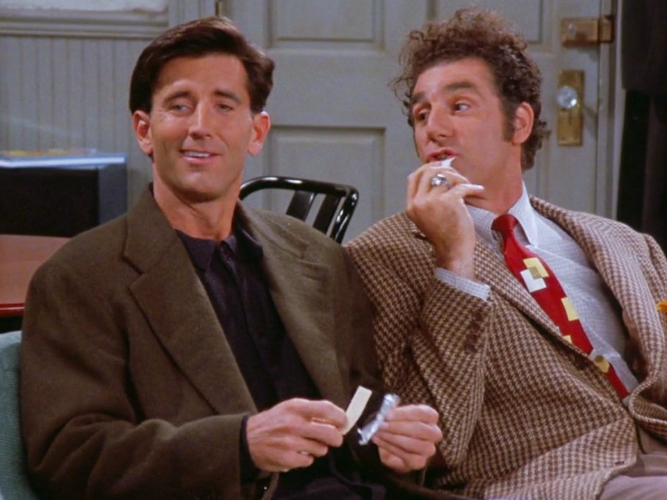 "Now see this is what the holidays are all about...three buddies sitting around chewing gum." #TheGum https://t.co/XyOTOsCaiE