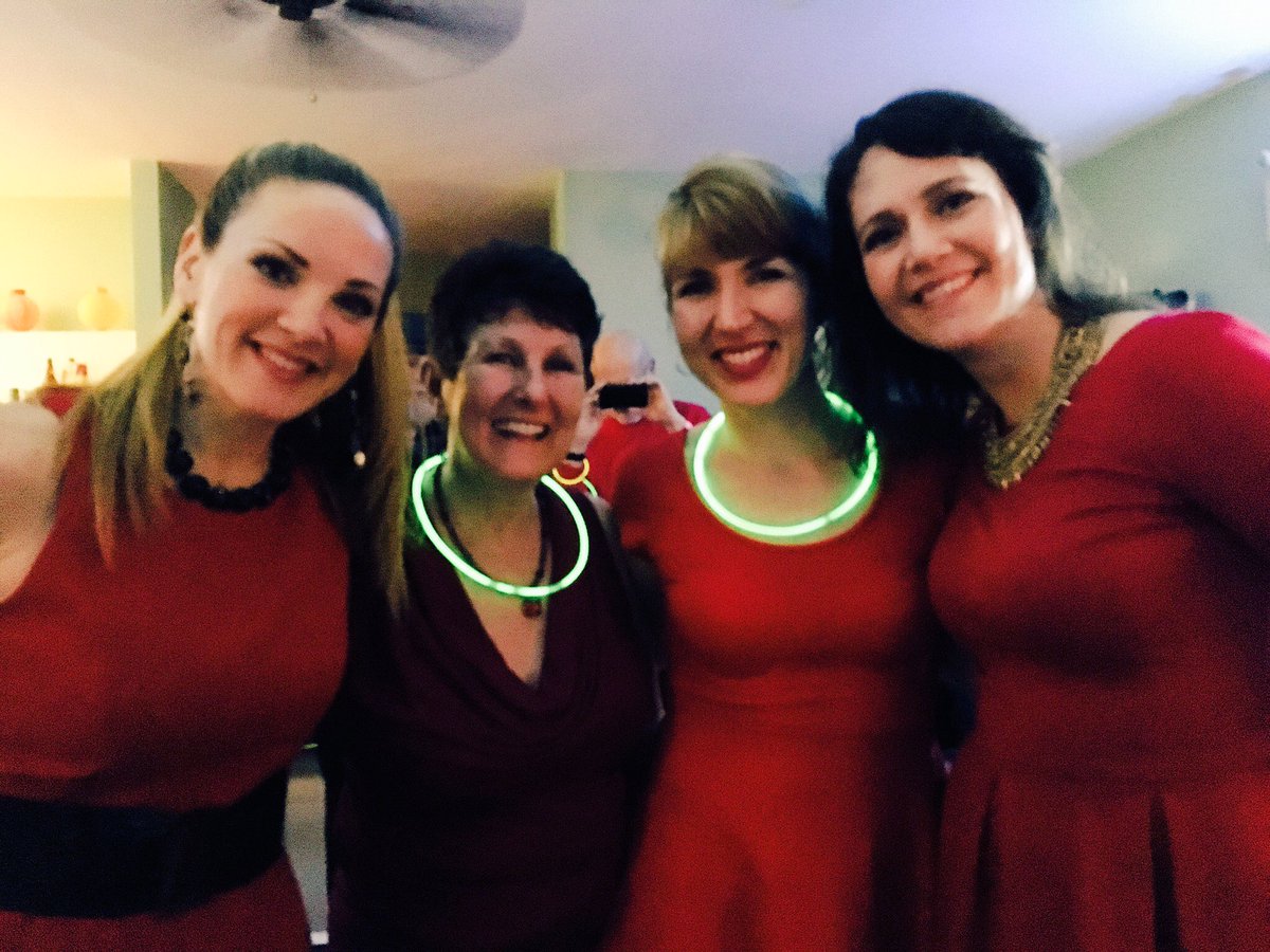 rbconspiracy's tweet photo. Private #gig last weekend celebrating our fabulous friend Joanne's birthday❤ We all have big love for this lady!! #northvan #livemusic https://t.co/fjTvJLmpr0