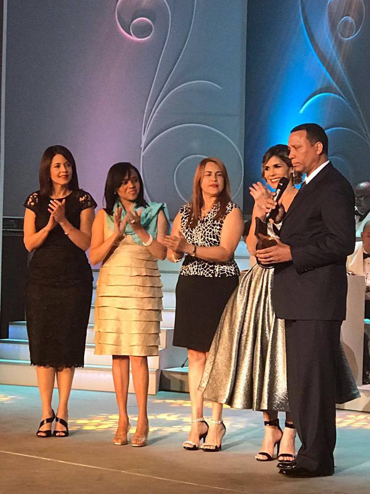 Felicidades <a href="/neyzapata/">Ney Zapata</a> por tu Premio al Mérito Periodístico de <a href="/AcroarteRD/">AcroarteRD</a>