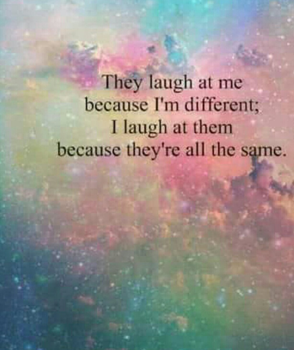 MaringaEmons's tweet photo. mijn #brand aan het herzien en deze #quote past helemaal! #DaretobeDifferent 💜 https://t.co/wsW9FaXQFG