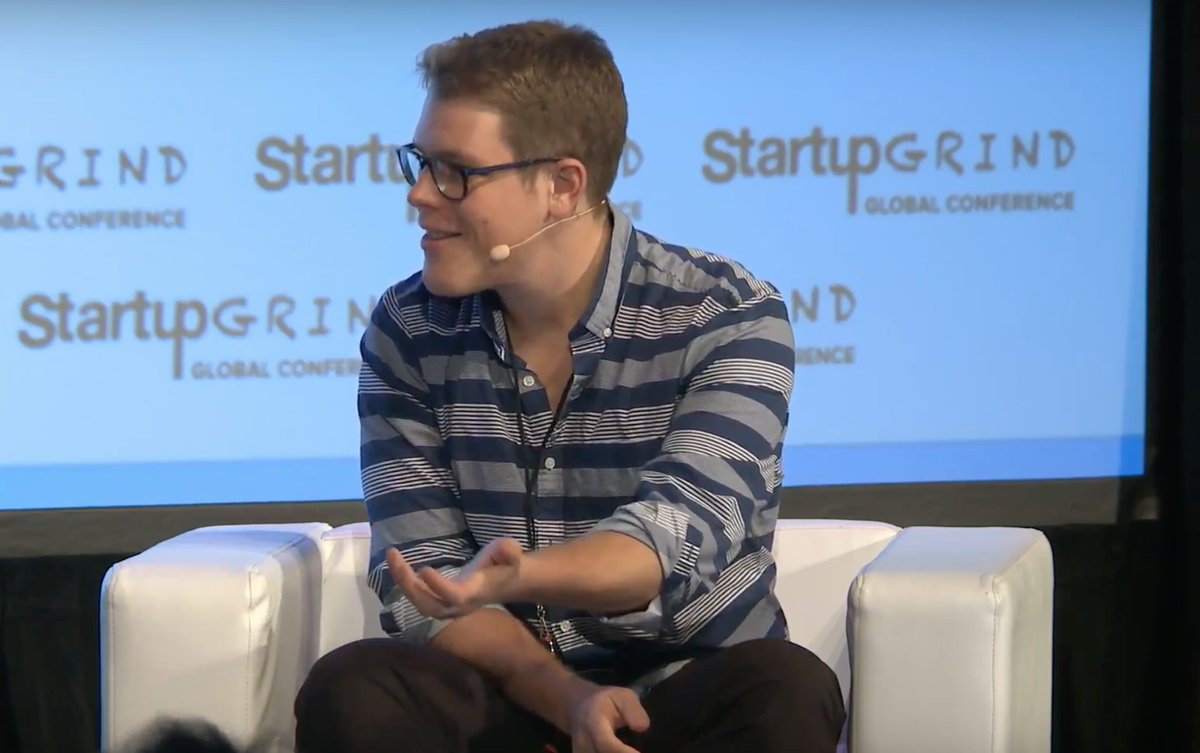 Advice for college students: "Build a growth mindset and invest in other individuals" -@garrettlord CEO of <a href="/joinHandshake/">Handshake</a>