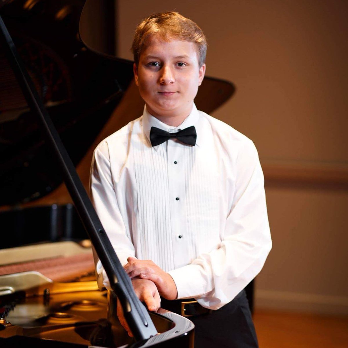 Sara_Hiner's tweet photo. #ColburnCommunitySchool's Victor Shlyakhtenko will be #piano soloist in the Beethoven Choral Fantasy at this year's #CollaborationConcert! https://t.co/jXvYGbd1Jn