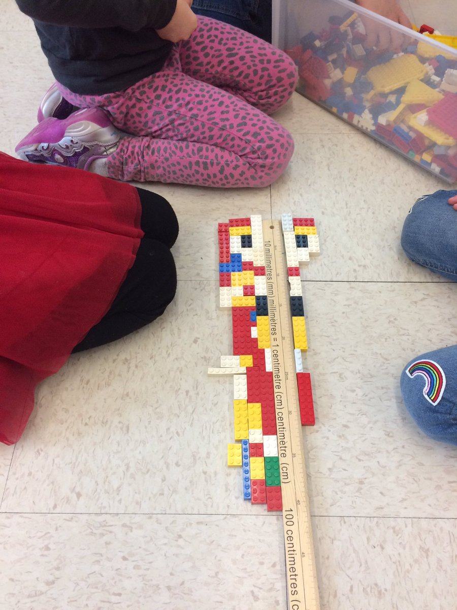 jenferg4's tweet photo. I love the amount of problem-solving that happened in our symmetry project today! #NortheasternES #rdsb21C #frimm https://t.co/qrc9uVdR6n