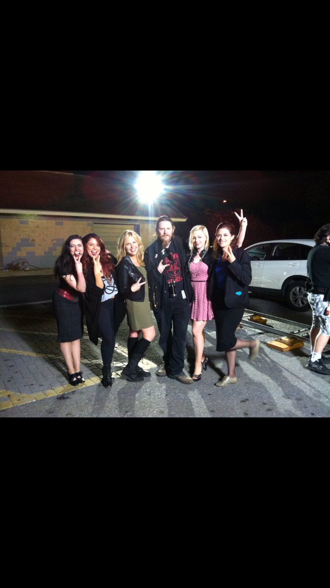 SaveYourselfMVE's tweet photo. Dir: @RyanMAndrews1 &amp; cast @TiannaNori @littlemissrisk @CaleighLeGrand  @JessicaCameron_  Lara Mrkoci on iTunes 
https://t.co/KlzEn243MA https://t.co/7YCioRfYMb