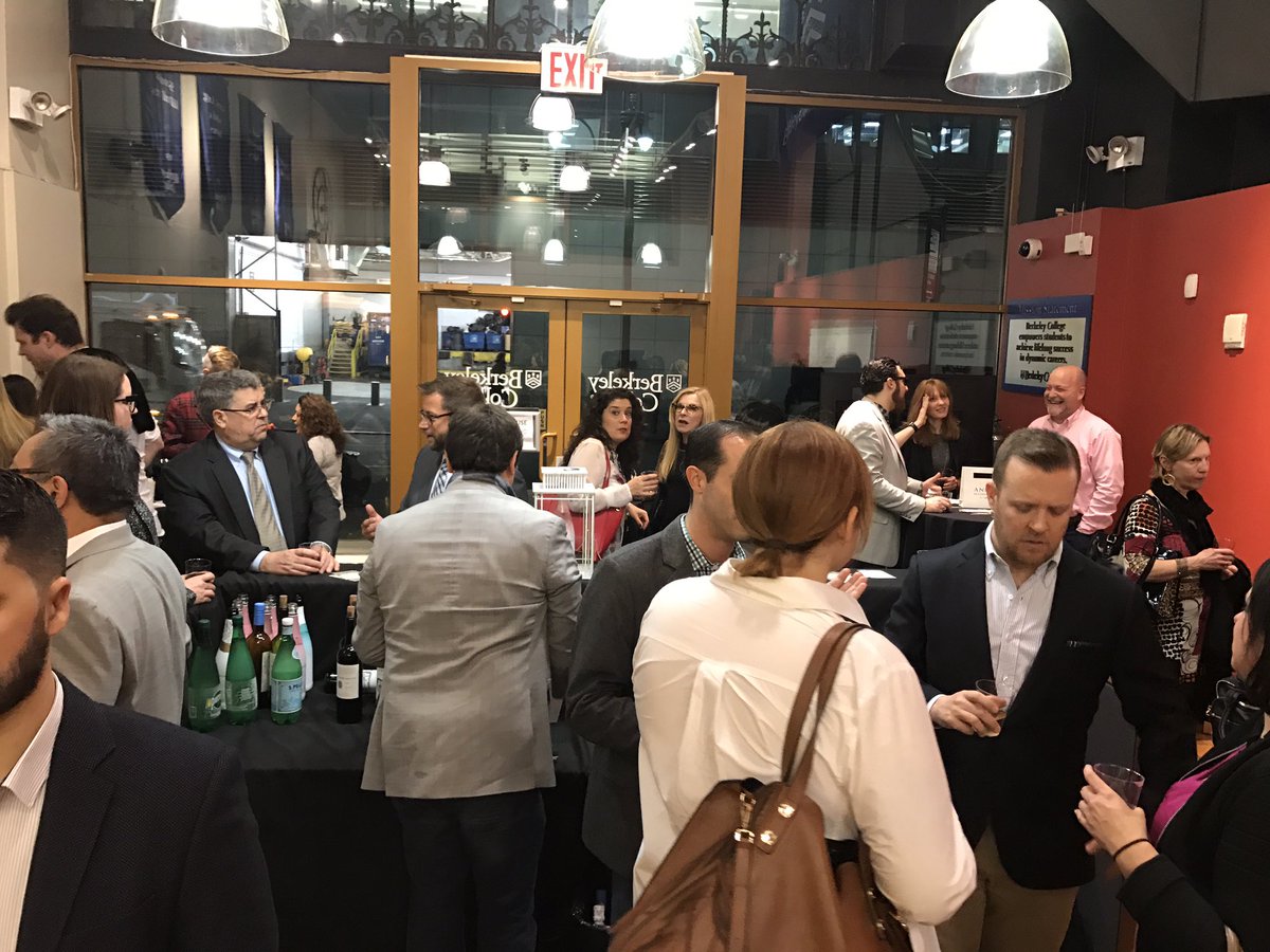 JWilliams_NYC's tweet photo. @RDINYC visits @BerkeleyCollege for their monthly visit, celebrating #retail design. #bizwithstyle https://t.co/fKAR1ONmxb