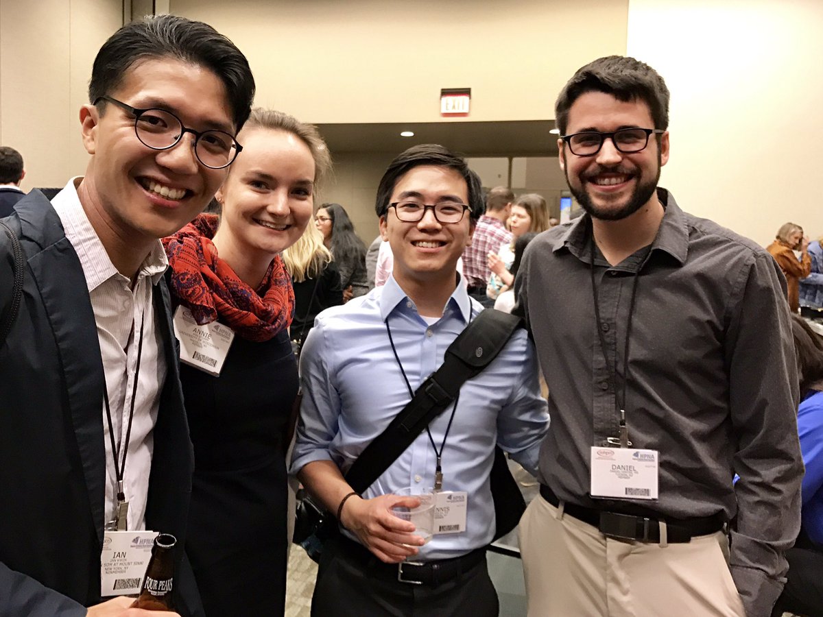 kwokytalky's tweet image. Med students at #hpm17 represent! @EarlyCareerSIG #hpmrookie17