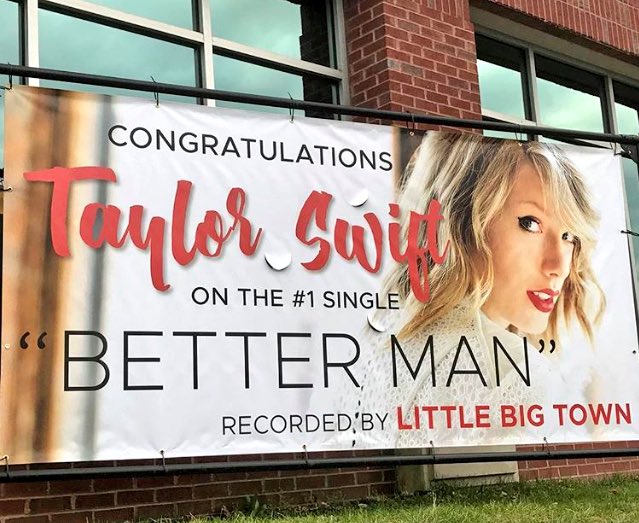 TSwiftLA tweet picture