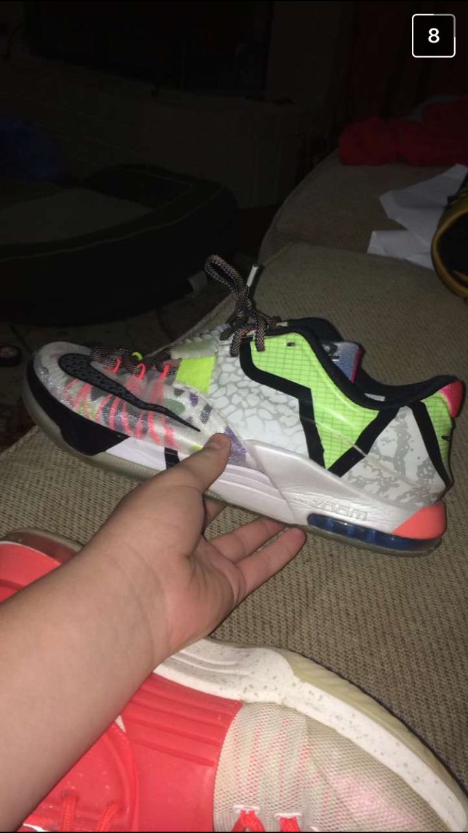 _DopeKikz's tweet photo. What the kds for sale. Hmu. Dm me!!! https://t.co/nqbLPg7tPL