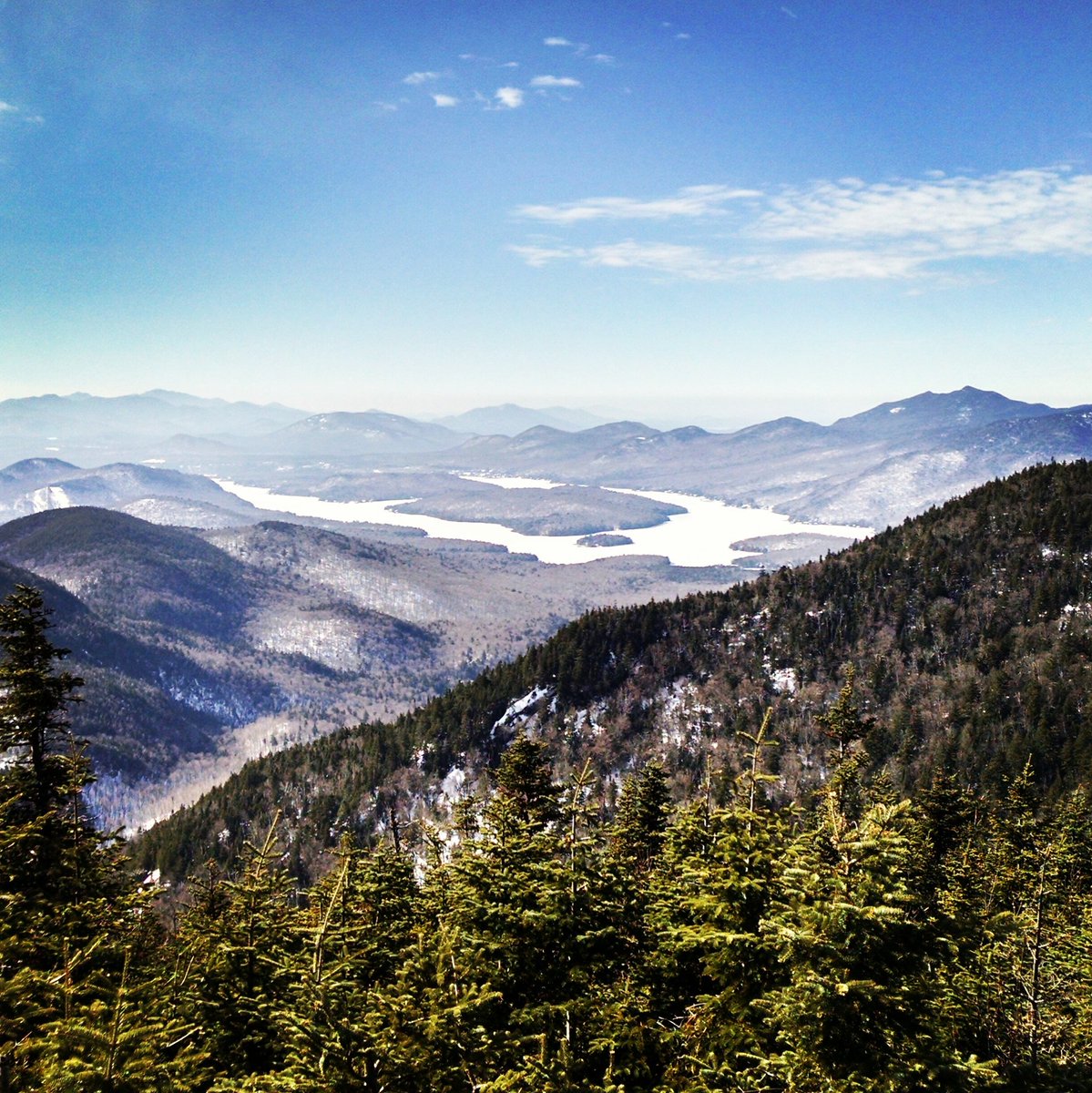 MsACLane's tweet photo. This view ❤
#perfectdayadk #exploreny #LakePlacid #ILoveNY #adk #whiteface #cloudsplitter https://t.co/FlA2DMDY68