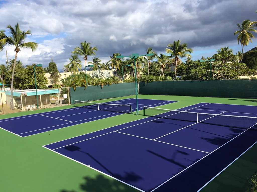 CSportSurfaces's tweet photo. How good do these #plexipave courts look at Sapphire Bay Condos West in St. Thomas, USVI!? #tennis #surfacespecialists @McCourtTennis https://t.co/MC2lBXkq4n