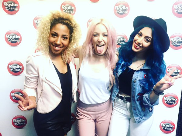 SweetCalifxrnia's tweet photo. Urgente!! Sonia &amp; Alba buscan a Tamy Nsue tercera integrante de Sweet California! un RT por favor? gracias 💜💗💙 https://t.co/xudzuCnEV0