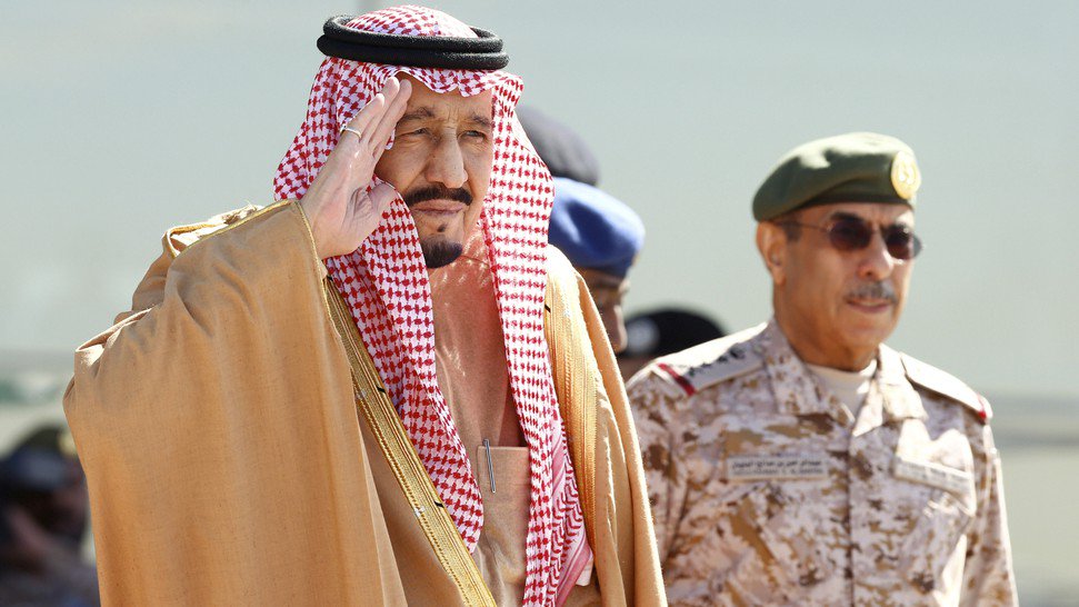 CNNIndonesia's tweet photo. Karpet Merah untuk Raja dan Pangeran Arab https://t.co/STBvmyitv2 https://t.co/NTVKMSh0Rq