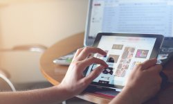 refinedbud's tweet photo. Learn how to #create incredible #graphics that engage your audience! @socialmedia2day: https://t.co/5UbdSMTaTn https://t.co/EbDlsfvIQF