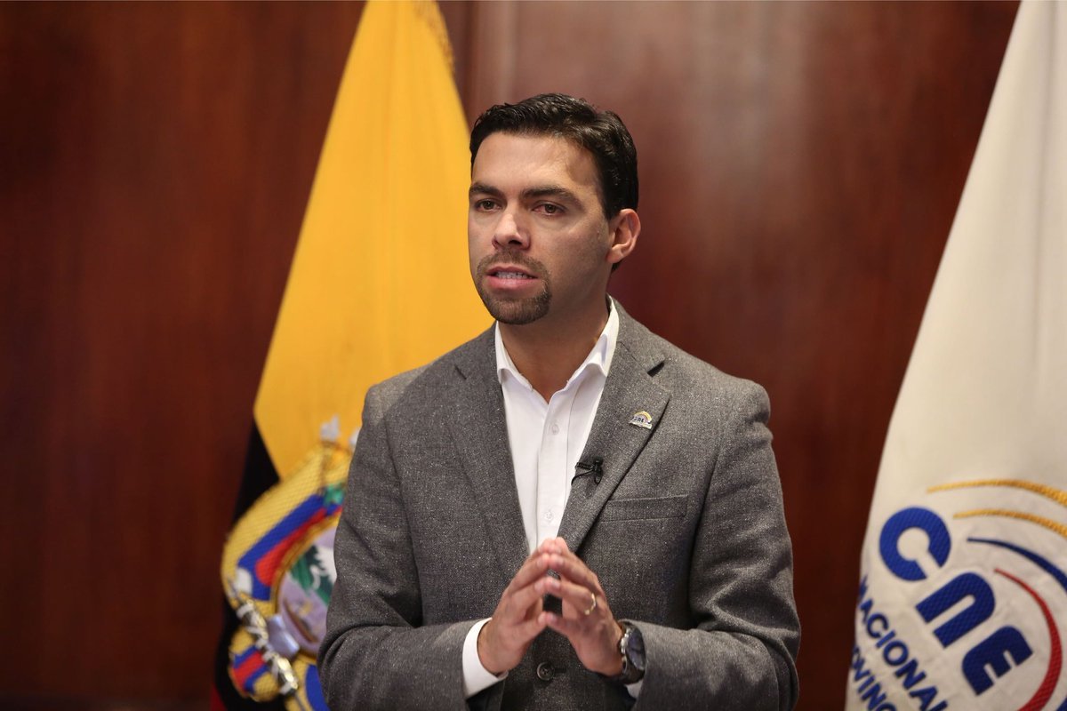 LaMareaec's tweet photo. Juan P. Pozo:"El 2 de abril se efectuará la  #SegundaVuelta entre:
Lenín Moreno y Jorge Glas 39,3%, y Guillermo Lasso y Andrés Páez 28,1%" https://t.co/7H0fisgSOy