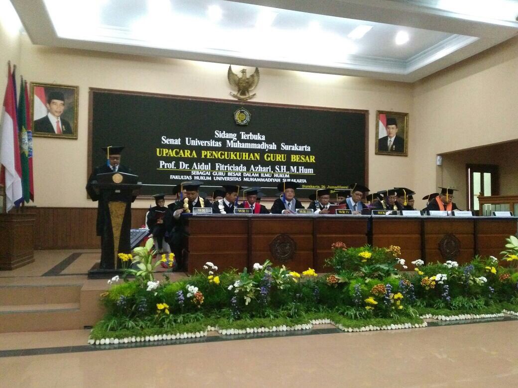 KomisiYudisial's tweet photo. Ketua KY @AidulFa dikukuhkan sbg Guru Besar Ilmu Hukum Fakultas Hukum Universitas Muhammadiyah Surakarta, Kamis, 23 Februari 2017. https://t.co/SgAzDBW5mB