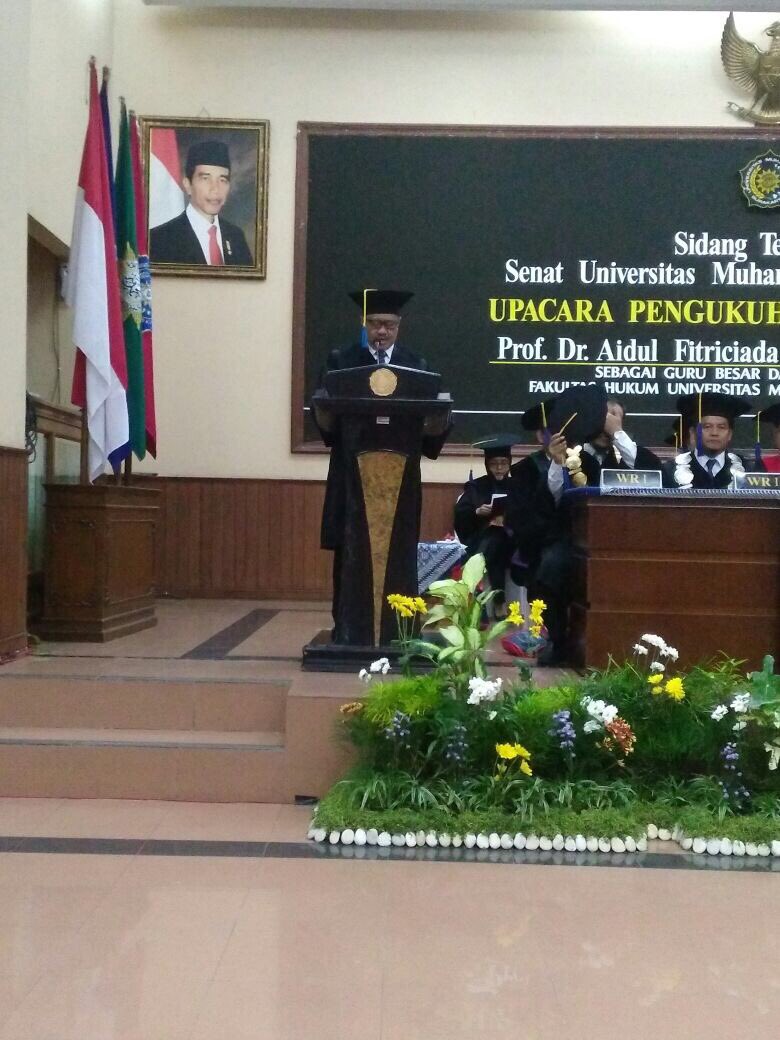 KomisiYudisial's tweet photo. Ketua KY @AidulFa dikukuhkan sbg Guru Besar Ilmu Hukum Fakultas Hukum Universitas Muhammadiyah Surakarta, Kamis, 23 Februari 2017. https://t.co/SgAzDBW5mB
