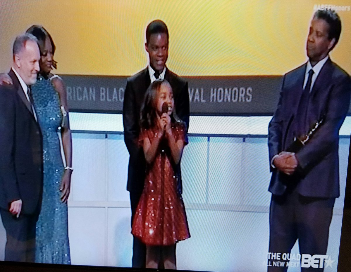 nickimayonews's tweet photo. #Fences wins the 2017 @ABFF Movie of the Year. @SaniyyaSidney had the cutest #RealKid moment w/ the #ABFFHonors acceptance speech. https://t.co/zRrGcsYIFw