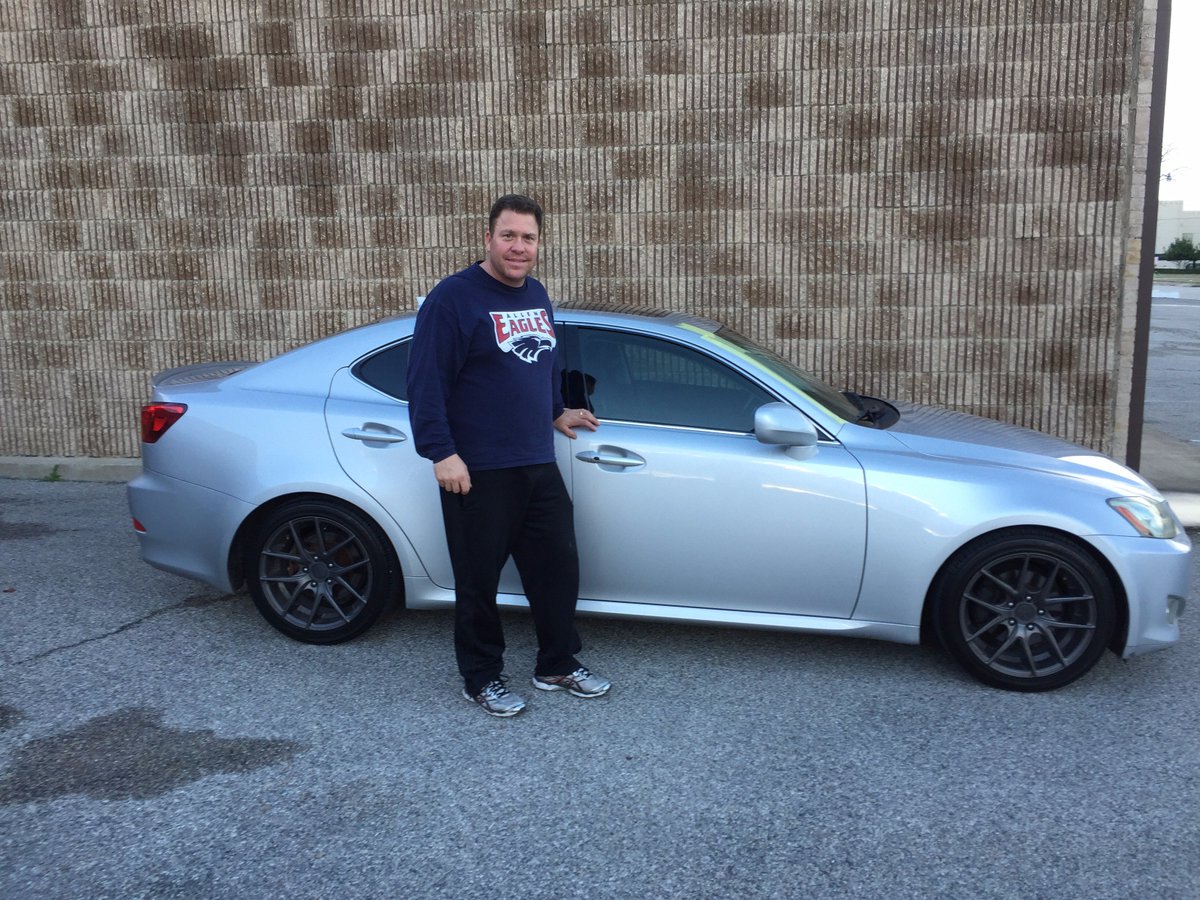 autoelitedfw's tweet photo. We love our customers! #lexus #alllen #eagles #nicecar #dallas #dallasmarket #frisco #family #likeforlikeback #FolloForFolloBack #weekend https://t.co/yROPjmw59F