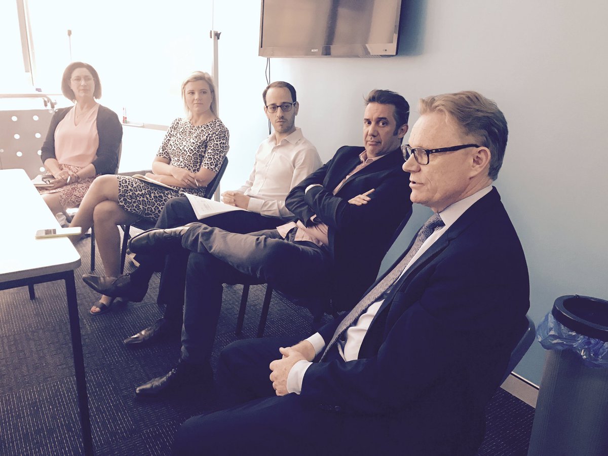 EllieLaingNews's tweet photo. The clever and kind @hughriminton @raykuka7 @Danielle_Post @maryruthmonsour & Michael Reid chatting news decisions at @MacleayCollege https://t.co/HiKRFCtlTo