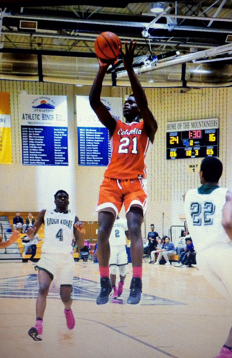 NANNPHOTO51's tweet photo. ECT boys basketball semis #eastsidehs #immaculatehs #westsidehs #columbiahs #nannphoto #njhsbasketball https://t.co/SaotJaFTKT