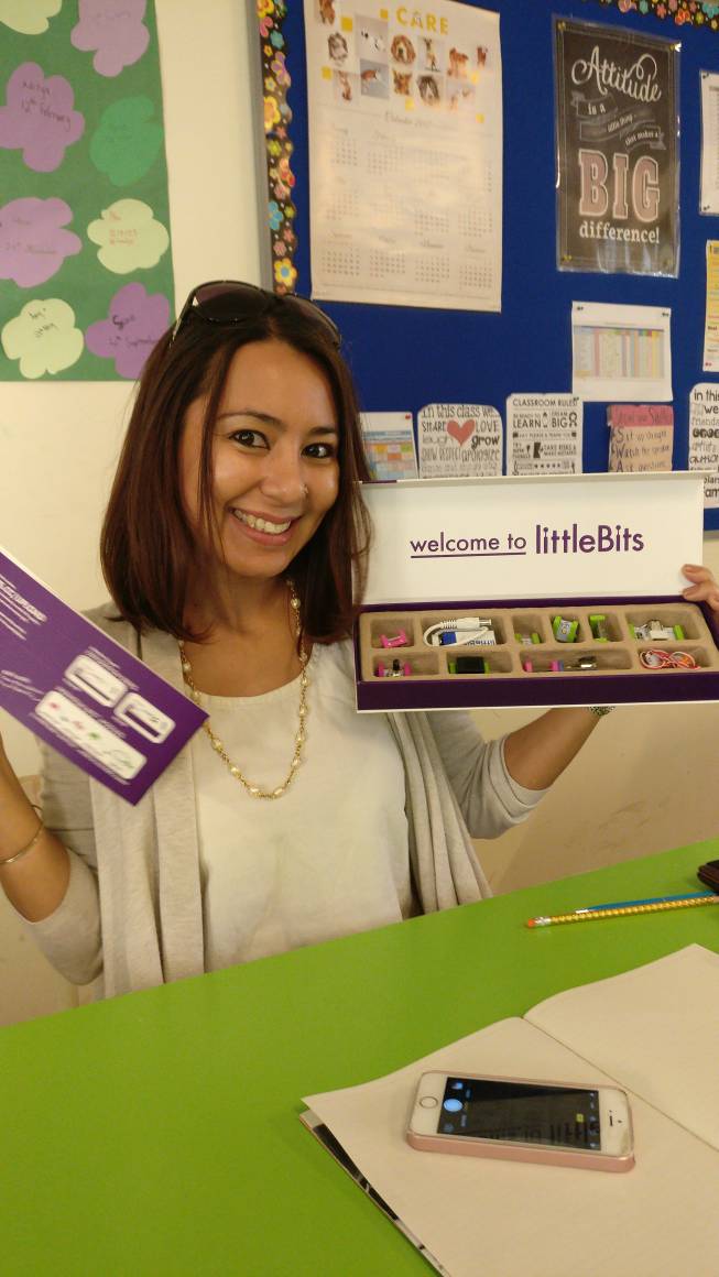 nicolapoujade's tweet image. @samanthea3  showing up new #technology already a great first session!  #techconx #cisblearns #cisbrocks