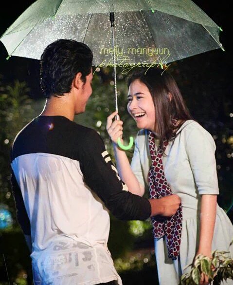 Khazanah__'s tweet photo. Bila musim berhenti
Sampai waktu terhenti
Walau dunia membenci
Kukan tetap disini
#StayWithAliPrilly
@alysyarief @PrillyBie
#SCUS
VIRGOUNπΆπΆ https://t.co/0GUESFQB3V