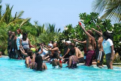 TribeTourismKE's tweet photo. #Tribalism destroys the fabric of a Nation. #Travel builds the Unity of a #TriblessYouth generation. #Travel4Peace #ThisIsMyKenya #LoveKenya https://t.co/9Yf6ks6tSL
