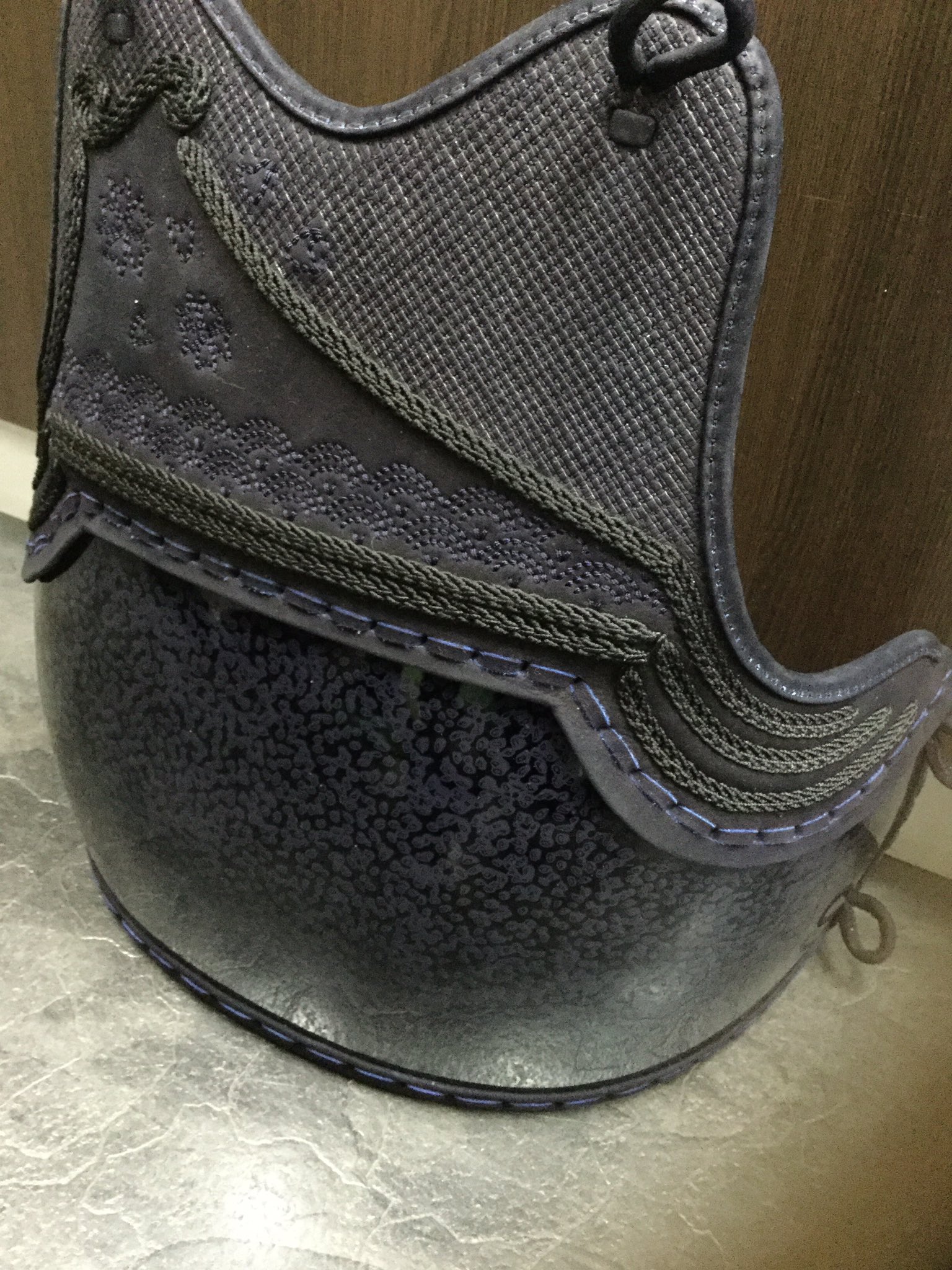 手塗ファイバー『紺虫喰』胴台・完成品