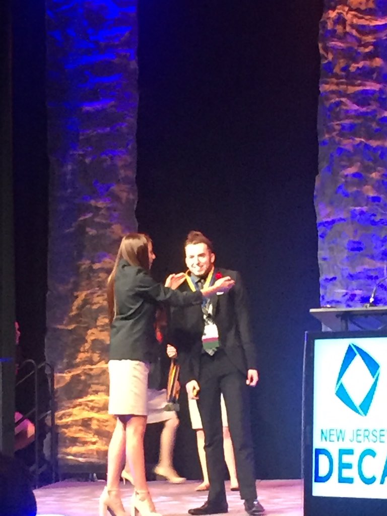boro_deca's tweet photo. A big congrats to David Hakeem on his #decatastic achievements!!💙💛 https://t.co/UtaMb4kXVV