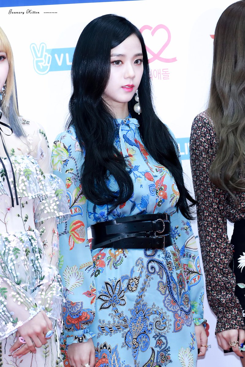 _JanuaryKitten's tweet image. 170222 가온차트 포토월 지수 
#블랙핑크 #BLACKPINK #지수 #Jisoo