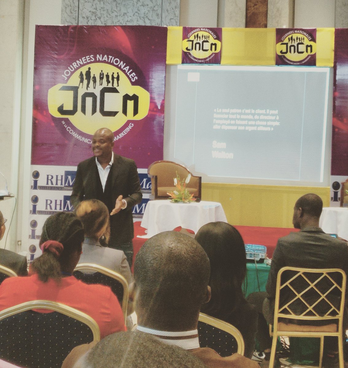 edithbrou's tweet image. 😎 Quand tu débutes ta matinée à l&apos;hôtel Président de Yakro avec la 1ère conférence sur le marketing animée par Fabrice Sawegnon #JNCM #CIV