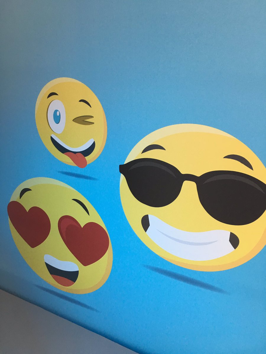 Patrick_Buffard's tweet photo. Première mondiale : un nouveau mode de jeu au #Loto avec  #emoticones: retrouvez les #lotoji de @FDJ dès le 5 mars sur l'application #Loto ! https://t.co/rJJb7cDVK0