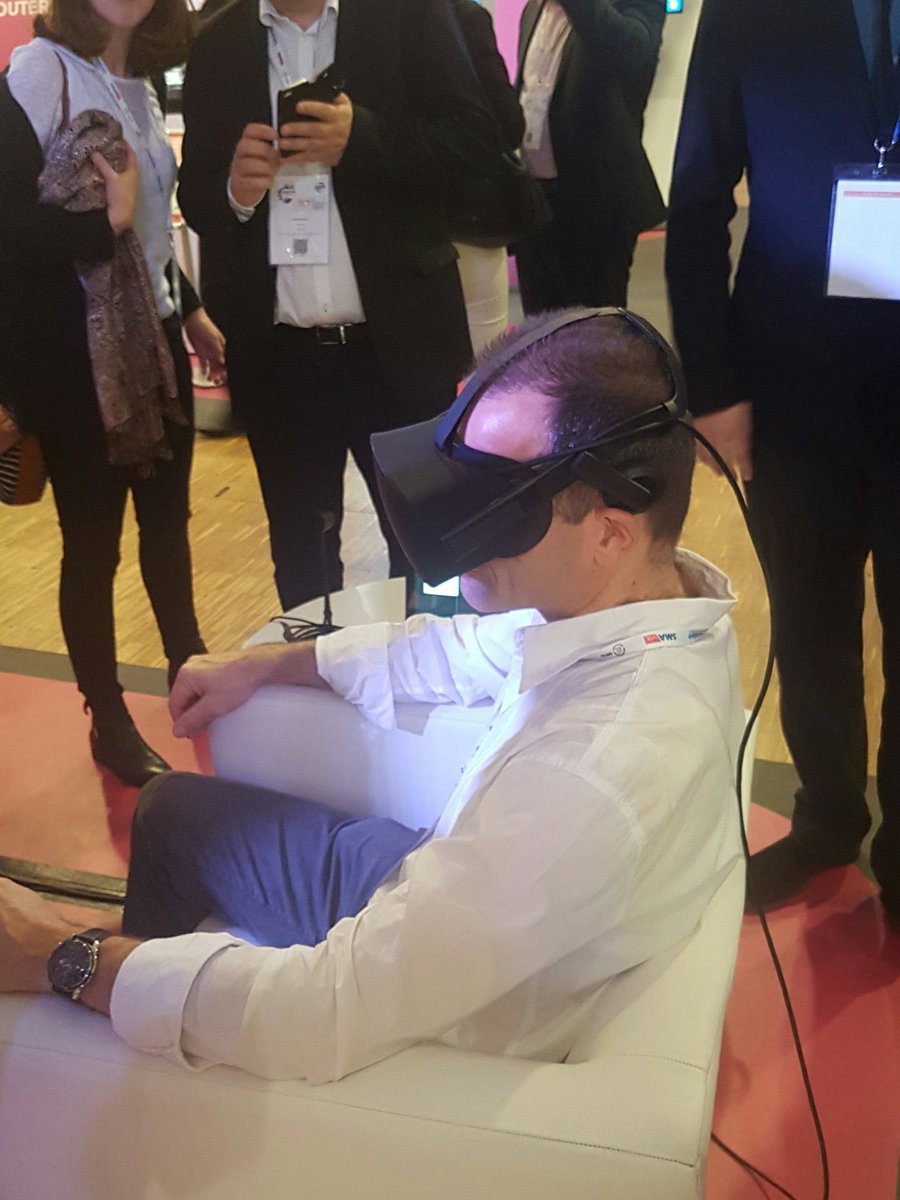 FNTP_info's tweet photo. ⚡📢 Le #VR, une technologie d'avenir pour les TPs #routedurable ici avec @EiffageConstruc https://t.co/1DZ3wegPgB