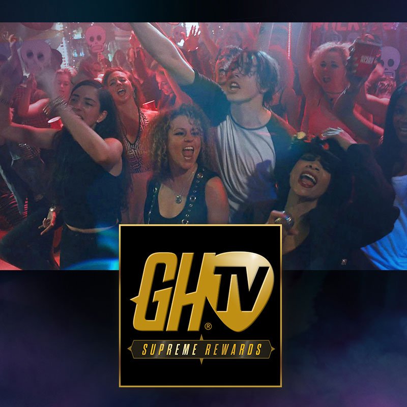 GuitarHero's tweet image. We love those Rock Heroes, don't you? More Rock in this week's Premium Show. We'll reward you with a Fly Playercard if you get 1st!