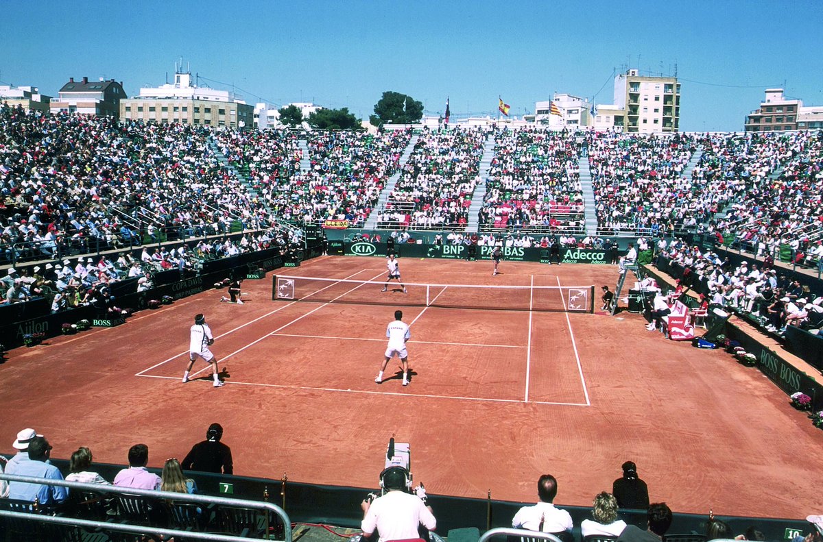 CTValencia's tweet photo. Hoy 23 de febrero es un día muy especial cumplimos 112 años de historia como club centenario promoviendo el tenis y las actividades sociales https://t.co/ag0av9j5jH