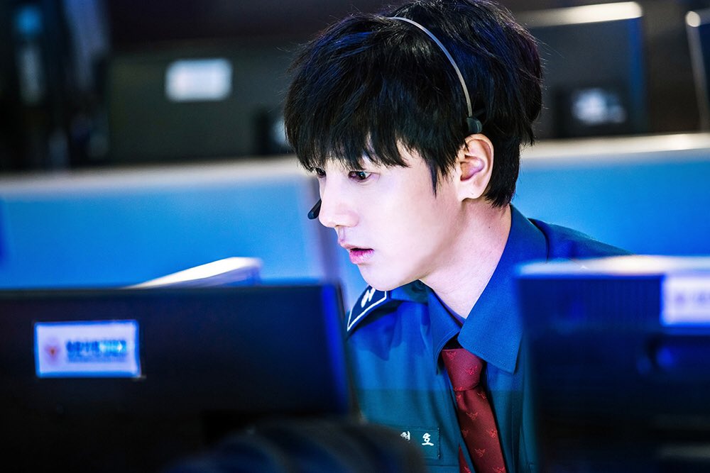 Korseries's tweet photo. เยซอง SJ ระหว่างถ่ายทำละคร #Voice ช่อง OCN❤️👮🏻 https://t.co/1yOpKhrNJC