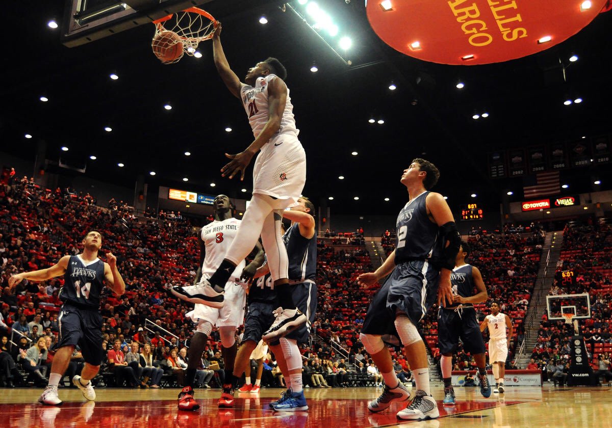 TeamSuperstarTS's tweet photo. This @IceBiggie_GBWE x #BrysonWilliams matchup. @FresnoStateMBB @Aztec_MBB #TSFam #TSAlumni https://t.co/3bQ4oVhRVn