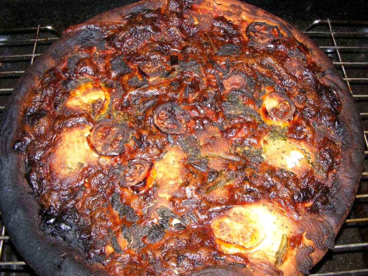 joshpurdy5's tweet photo. @GordonRamsay What do you think about this pizza I made at work? https://t.co/F7f7bLew0c