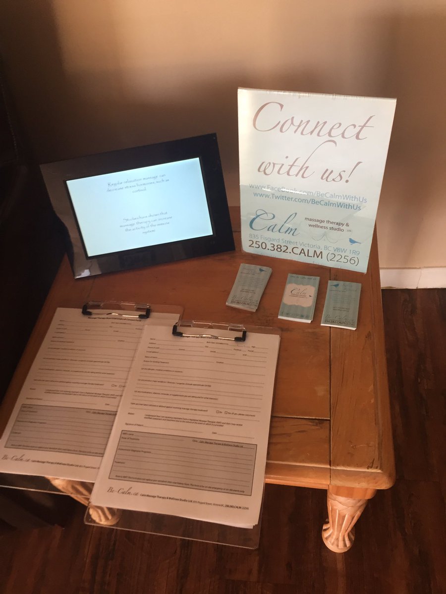 BeCalmWithUs's tweet photo. A few pictures from the @HlthEssentials event tonight! Our RMT's Kelsey &amp; Shawna attended. #yyj #health #YYJEvents #Healthessential https://t.co/Vl6iUKSZke