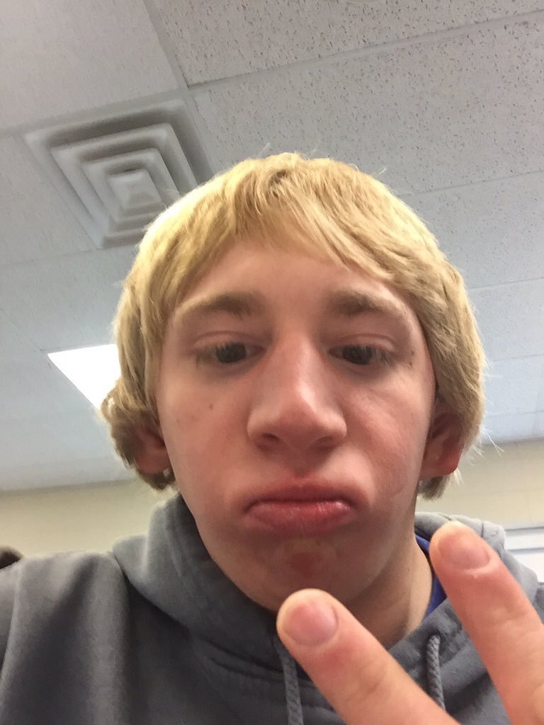 JacobHecker's tweet image. Happy bday @malmany22 hope u didn't go too hard 😏 look forward to a great summer with u 🙌🏻✊🏻