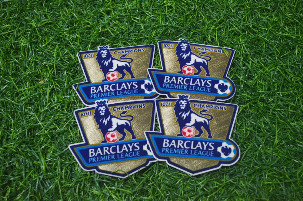 FWDfootballshop's tweet photo. #FFS12
2 Pair Patch
BPL Gold 10/11

Use for Man. United Jesey 11/12
Replica size

Original https://t.co/dvMpJMr4bS