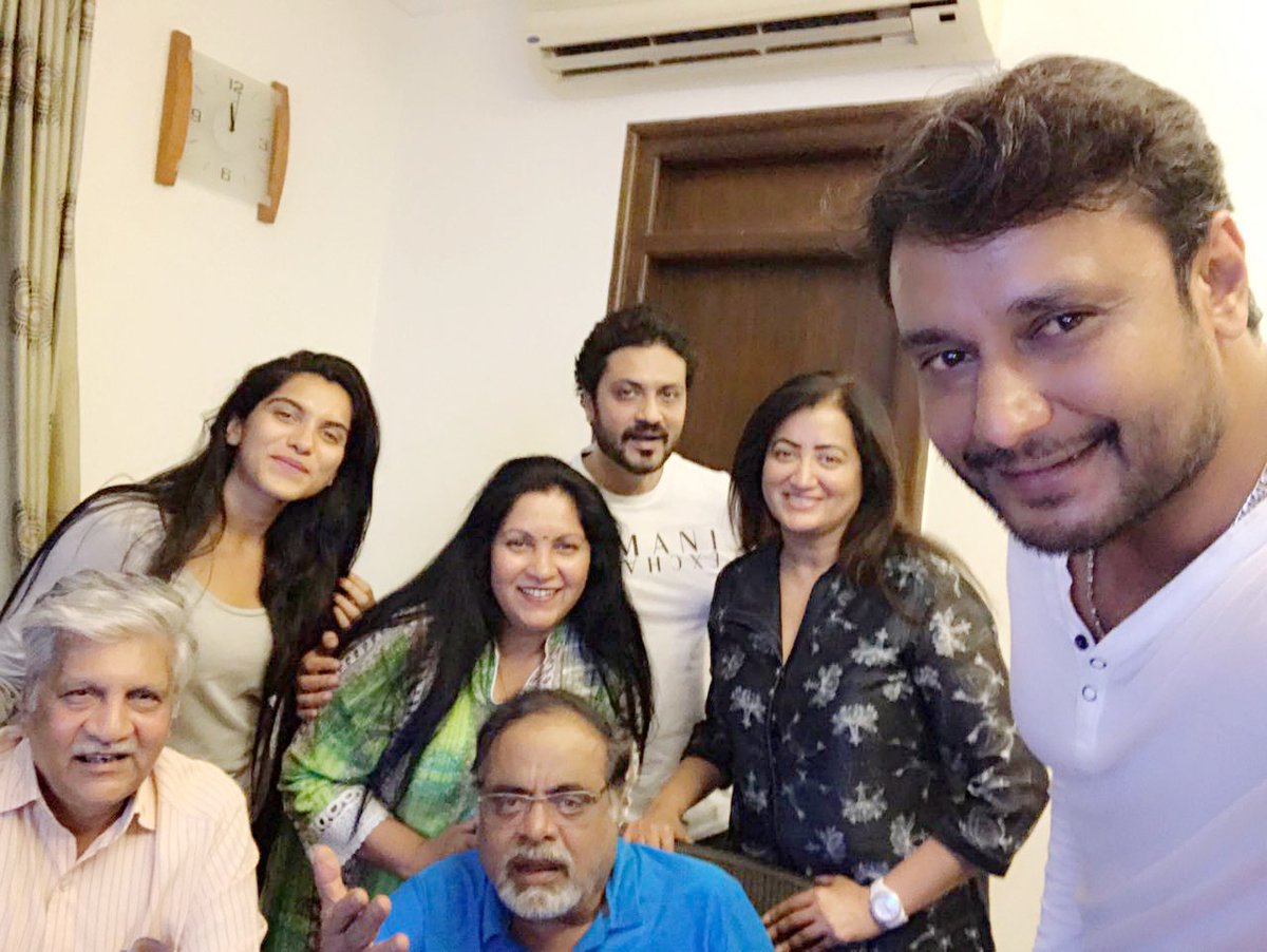 sumalathaA's tweet image. @dasadarshan ..look who came visiting last evening..
